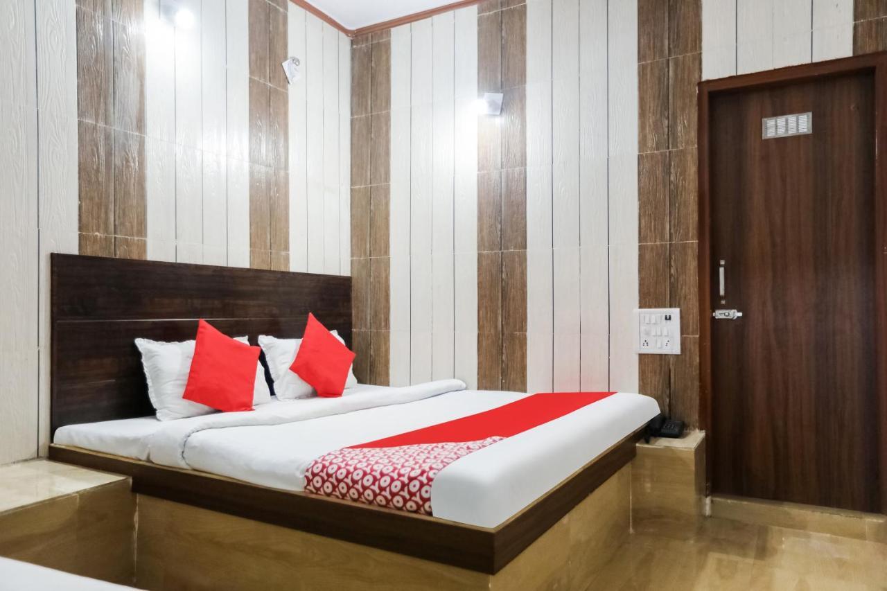 Oyo 69534 Hotel Nanda Tower Hanumāngarh Extérieur photo